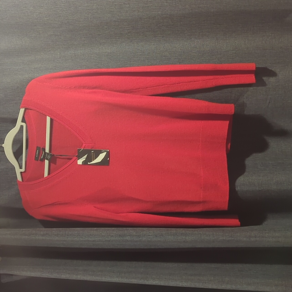Halogen Vibrant Red V-Neck Cashmere Sweater.   New!